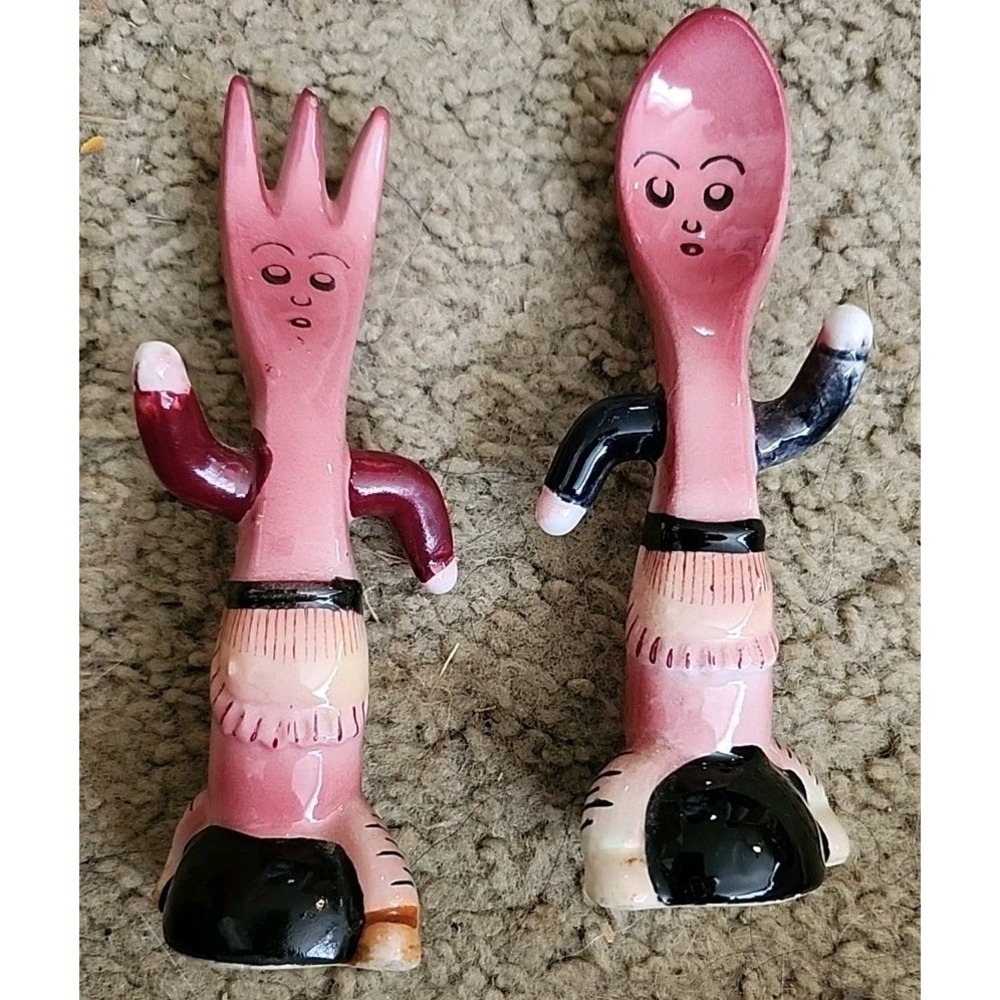 VTG Mid Century Anthropomorphic Race Running Fork & Spoon Salt& Pepper Shakers